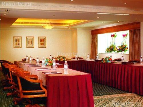Towers Rotana Hotel 14